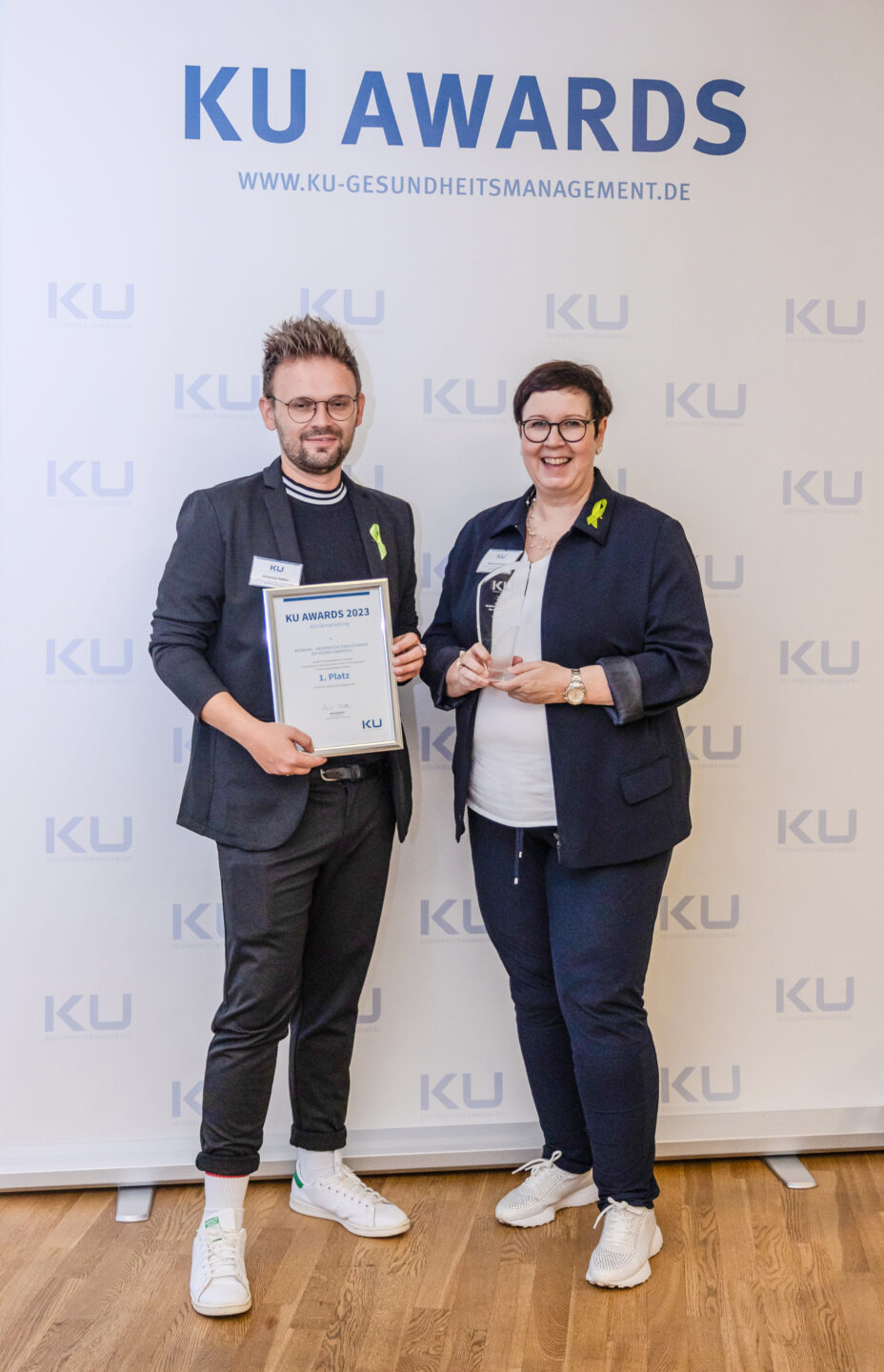 Foto_1Platz_KU-Awards KU Gesundheitsmanagement kürt die besten des Klinikmarketings
