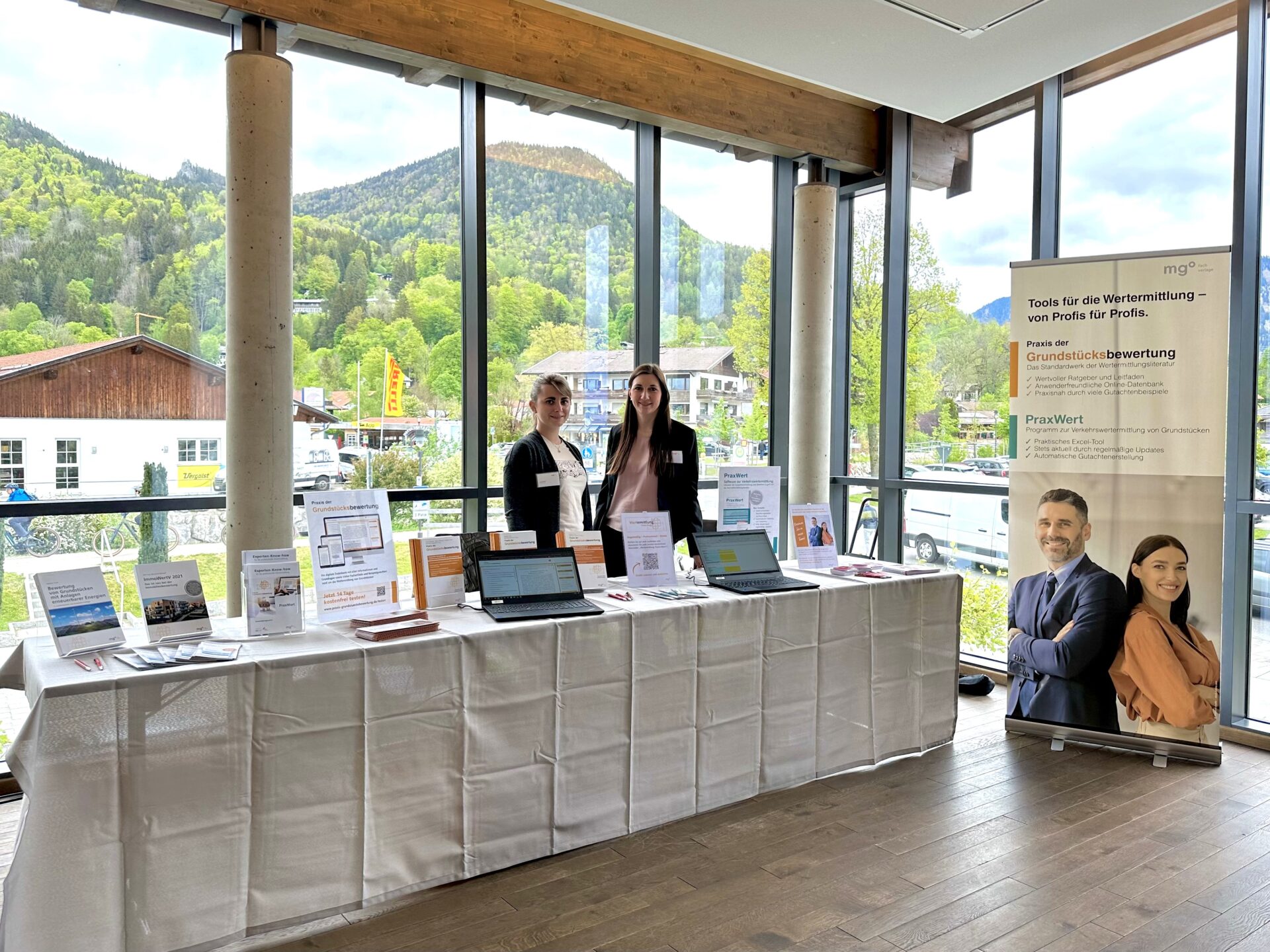 Tegernsee Immobiliensachverständigentage mgo Fachverlage auf den Tegernseer Immobilien-Sachverständigentagen 2024